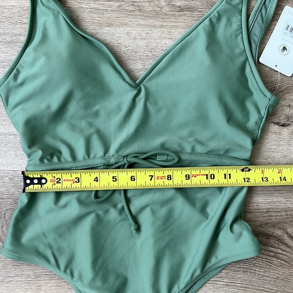 Body glove Pam one piece, new with tags - Picture 6 of 17